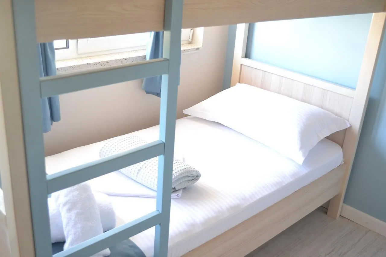 Open Doors Bed & Breakfast Шкодер 3*,
