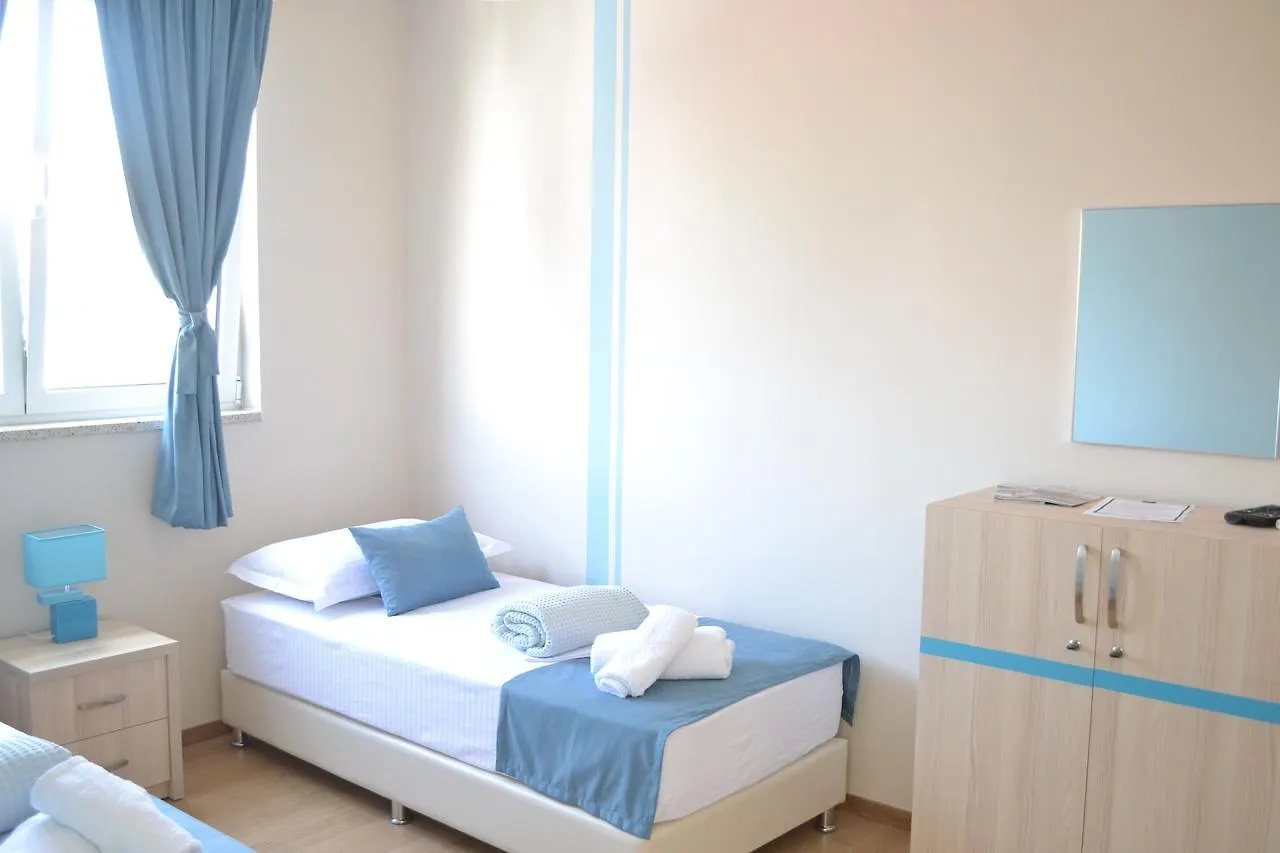 Open Doors Bed & Breakfast Шкодер 3*,  Албания