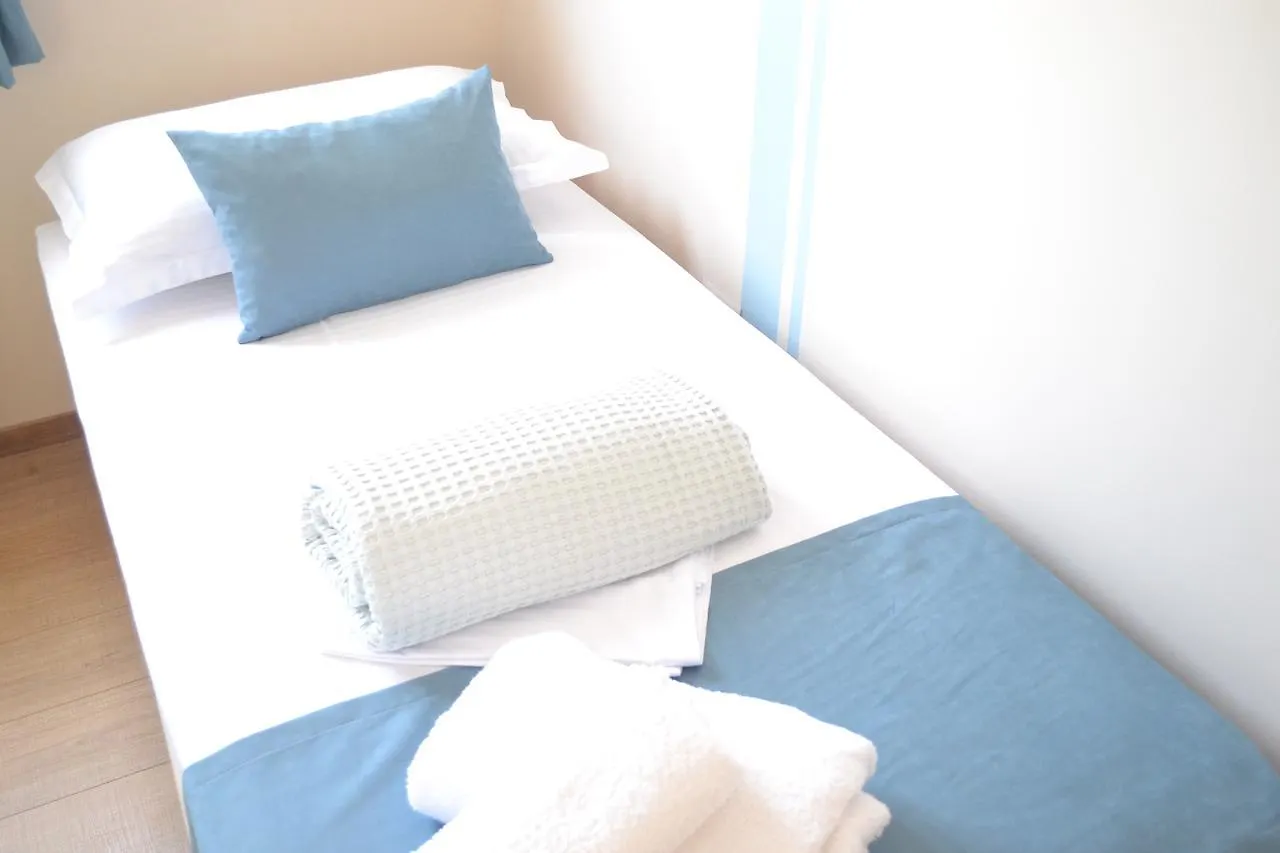 Open Doors Bed & Breakfast Шкодер